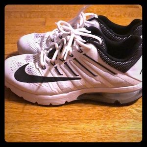 White Nike air max 🔥🔥